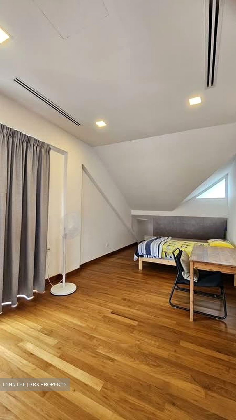 Charlton Park (D19), Semi-Detached #549283801